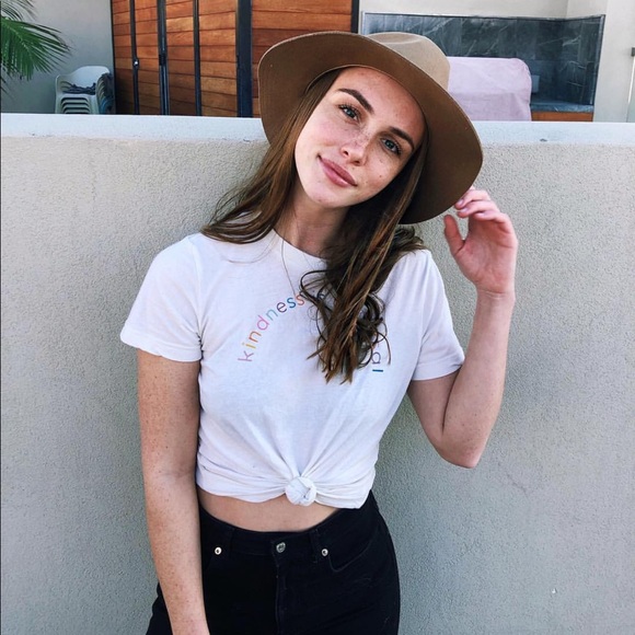 Meet The Posher - Picture 2 of 2